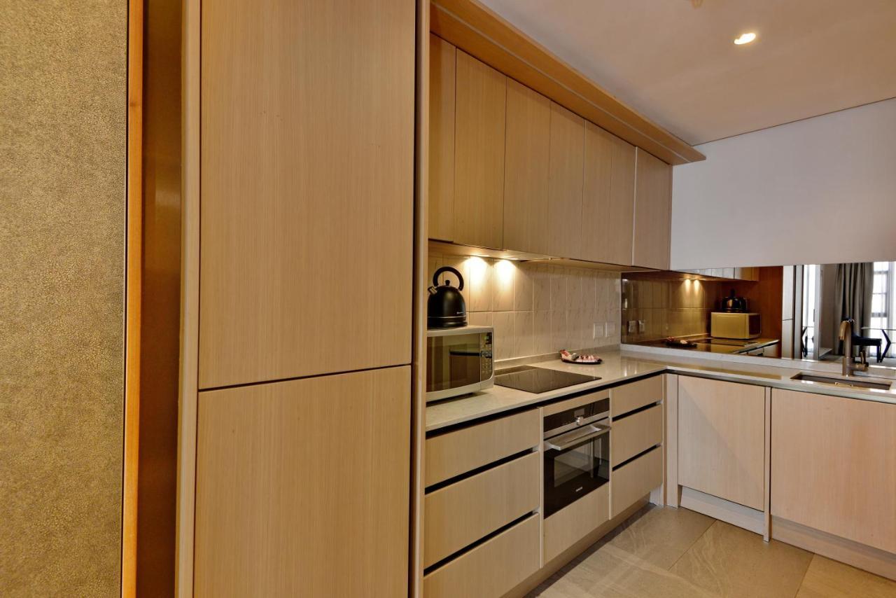 The Houghton Hotel, Spa, Wellness & Golf Johannesburg Luaran gambar A kitchen in a private home