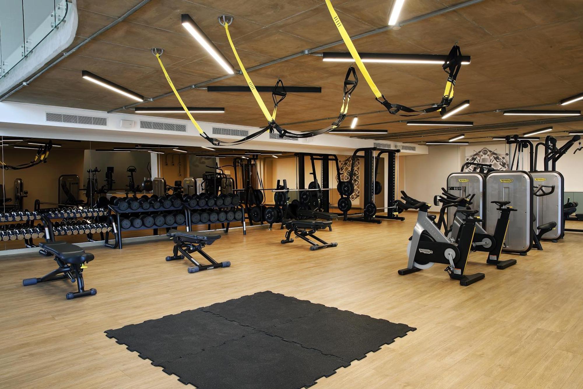 The Houghton Hotel, Spa, Wellness & Golf Johannesburg Luaran gambar The gym at the London Bridge Campus